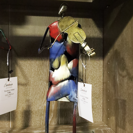 Spiral Musicians Color