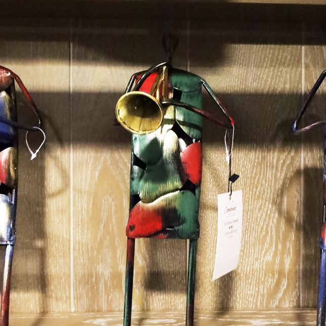 Spiral Musicians Color
