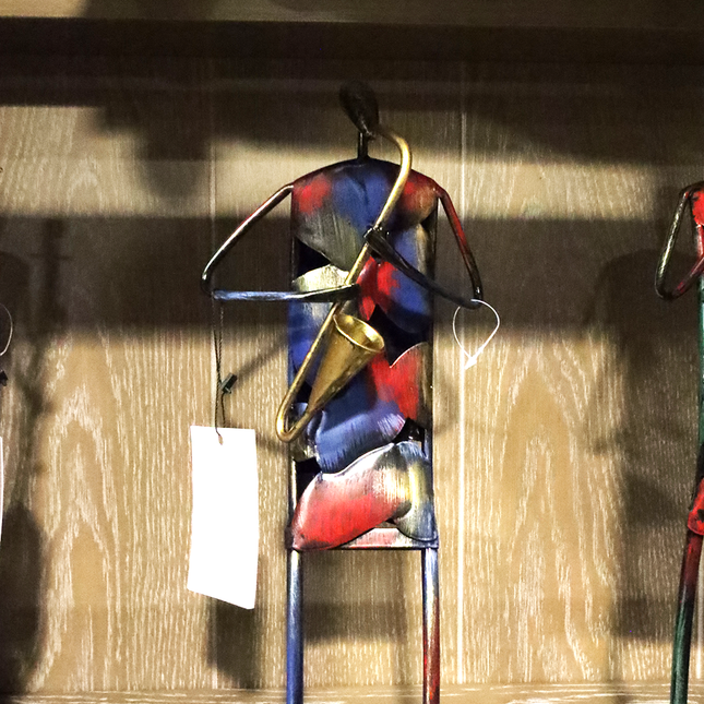 Spiral Musicians Color