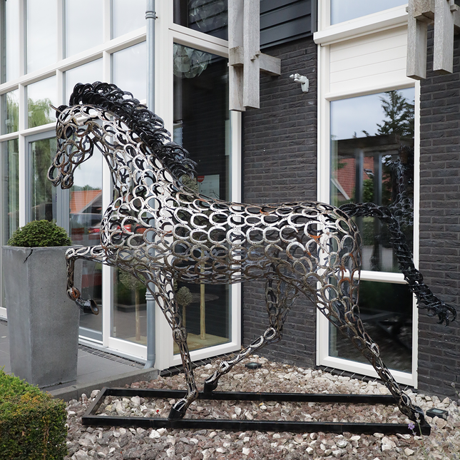 Beeld 'Iron Horse'