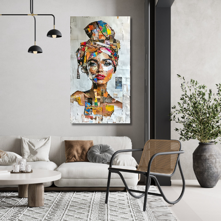 Schilderij 'Vrouw in Collage van Krantenknipsels'