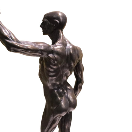 Beeld 'Bronze Strongman'