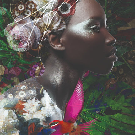 Aluart schilderij 'Woman with bird feathers'