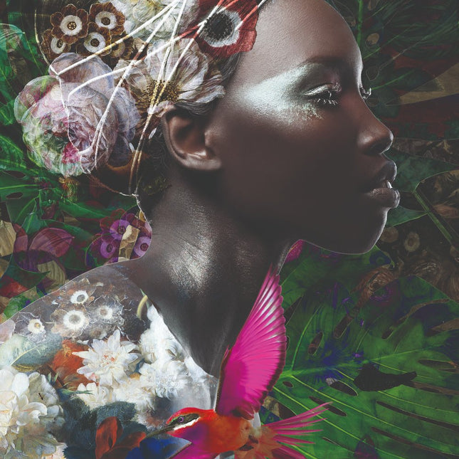 Aluart schilderij 'Woman with bird feathers'