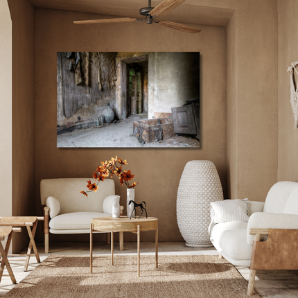 Aluart schilderij 'LaCour - Deur met Wandtextiel'