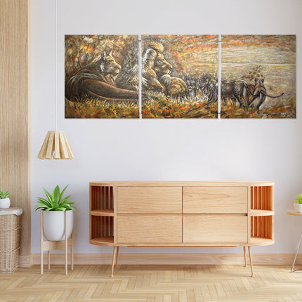 Canvas 'Drieluik leeuwen in de natuur'