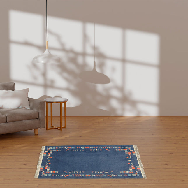 Vloerkleed 'Blauw met figuurtjes'
