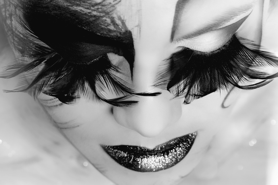 Aluart Schilderij 'Make Up Feather Lashes'