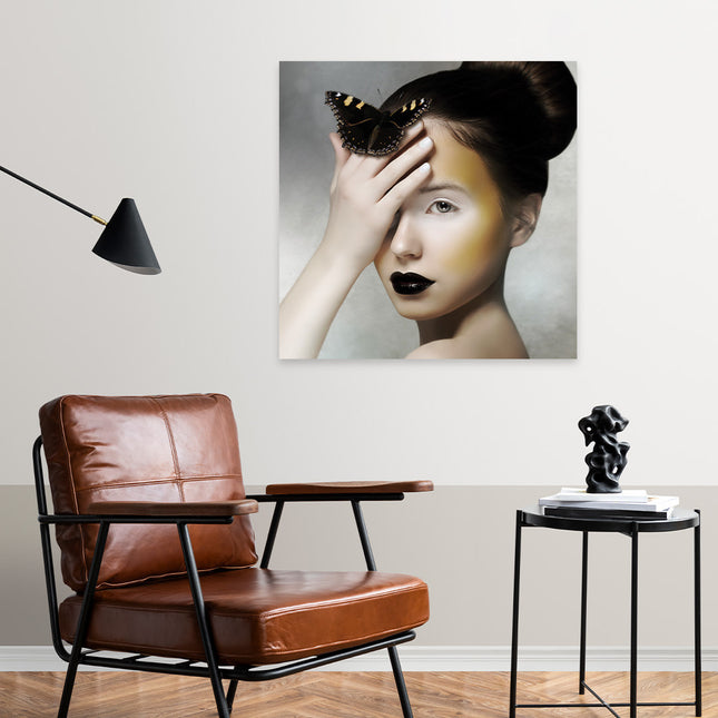 Aluart schilderij 'Vrouw Met Vlinder'