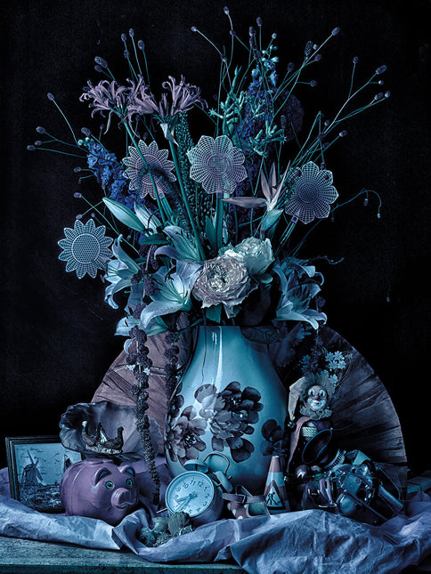 Schilderij 'Blauwe Bloemen Op Vaas'