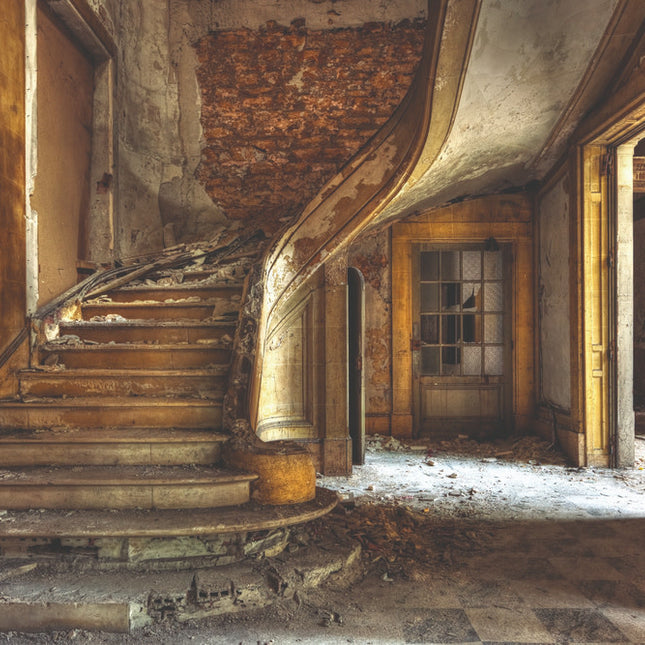Aluart schilderij 'Old wooden staircase'