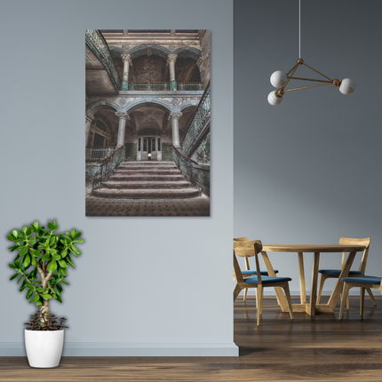 Aluart schilderij 'Verlaten ingang'