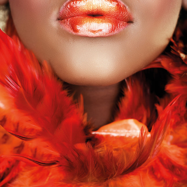 Aluart schilderij 'Woman With Orange Feathers'
