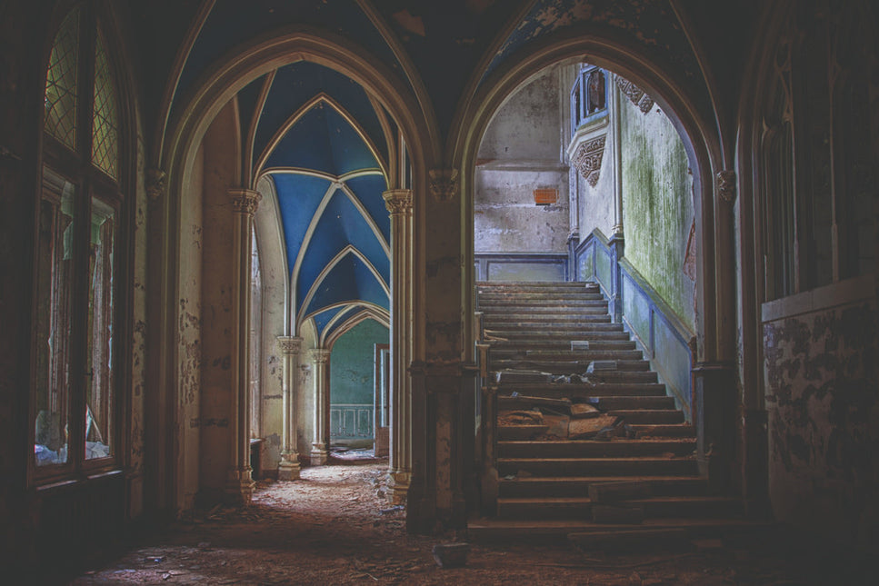 Schilderij 'Chateau Noisy staircase'